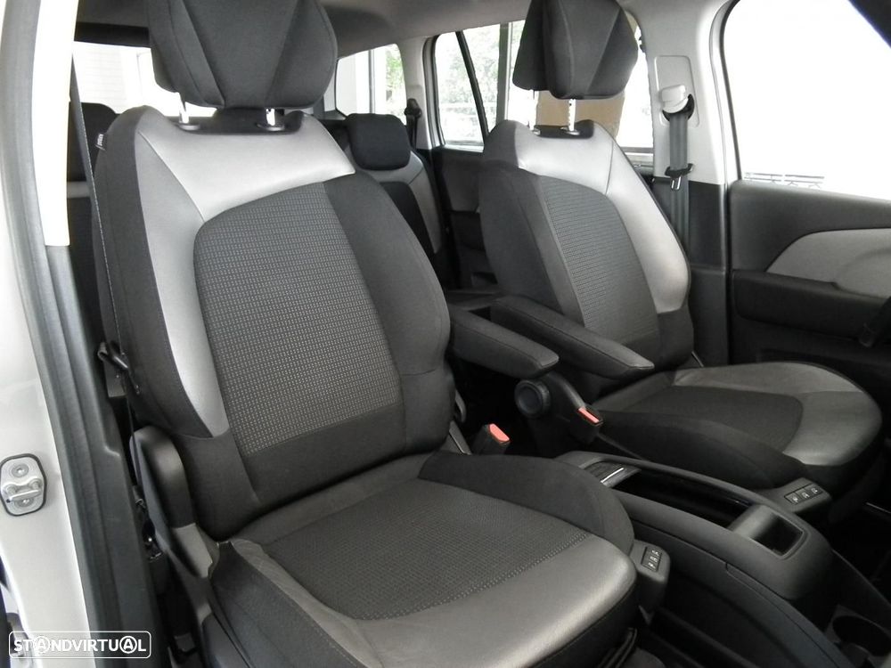 Citroën C4 Grand Picasso 1.6 BlueHDi Shine EAT6 - 23