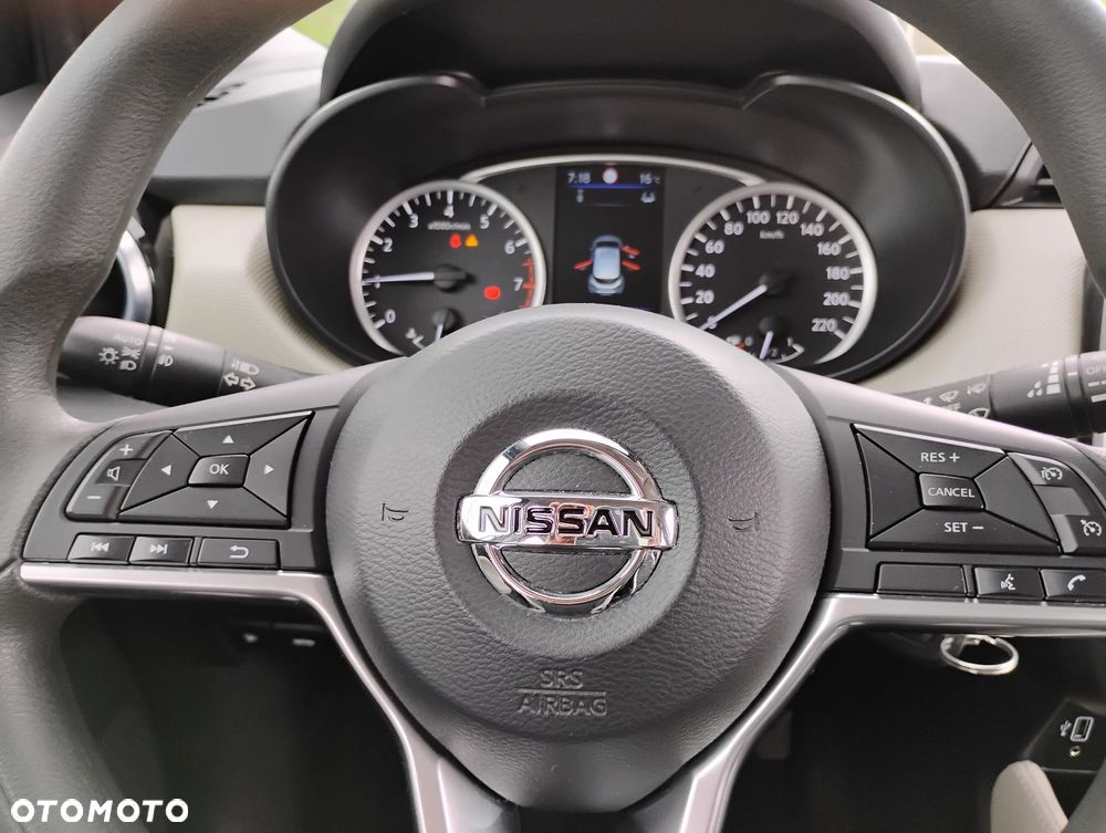 Nissan Micra 1.0 Visia Plus - 27