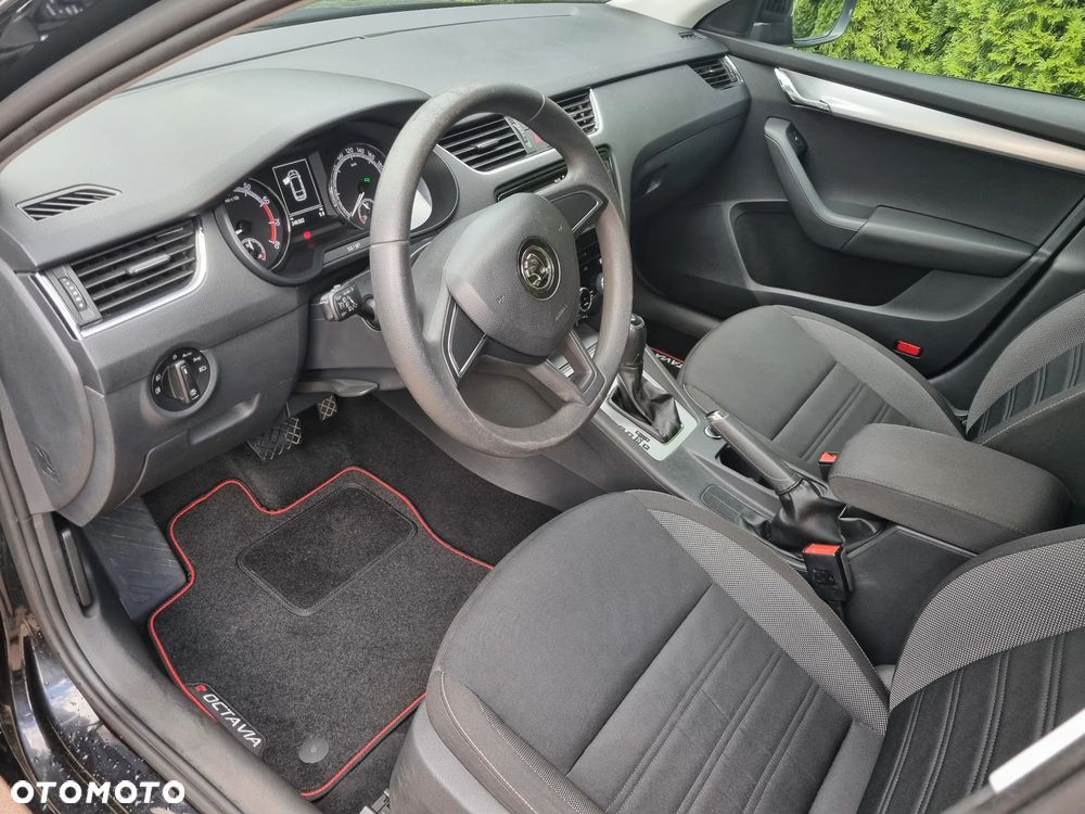 Skoda Octavia - 17