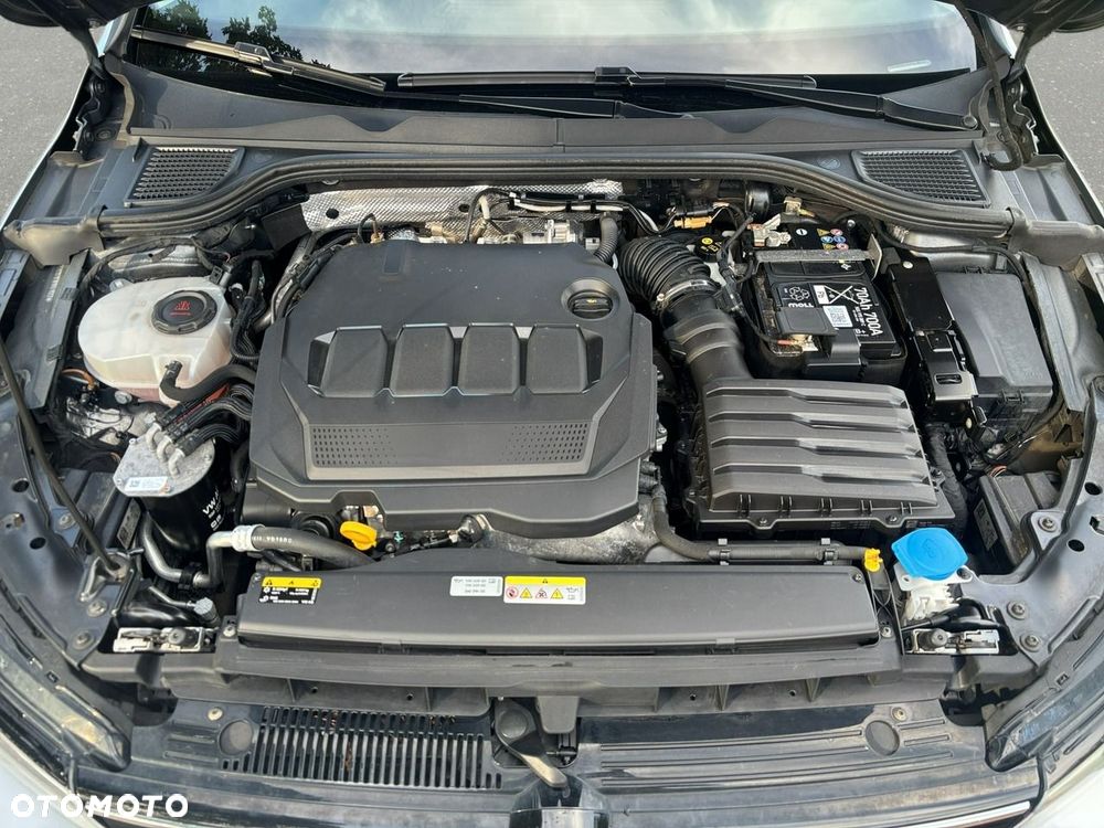 Volkswagen Golf - 26