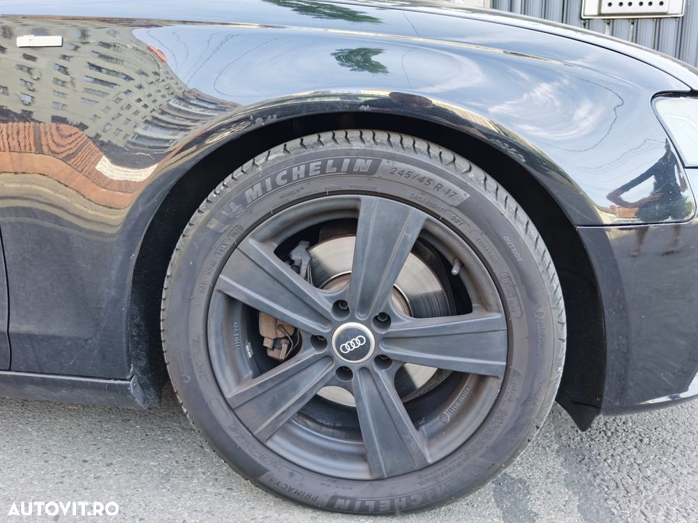 Audi A4 2.0 TDI DPF S line Sportpaket - 3