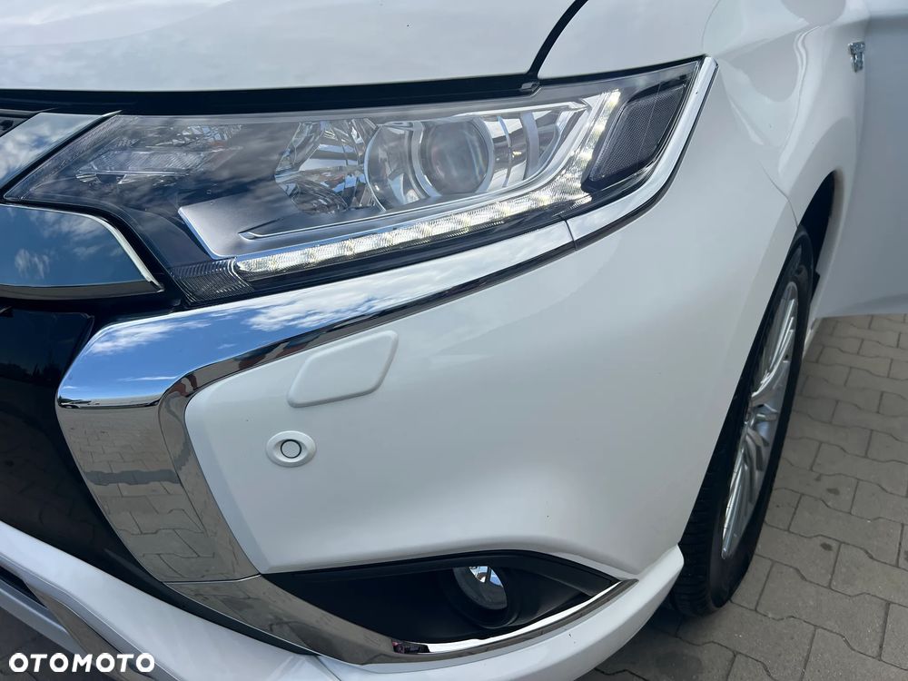 Mitsubishi Outlander 2.4 4WD - 36