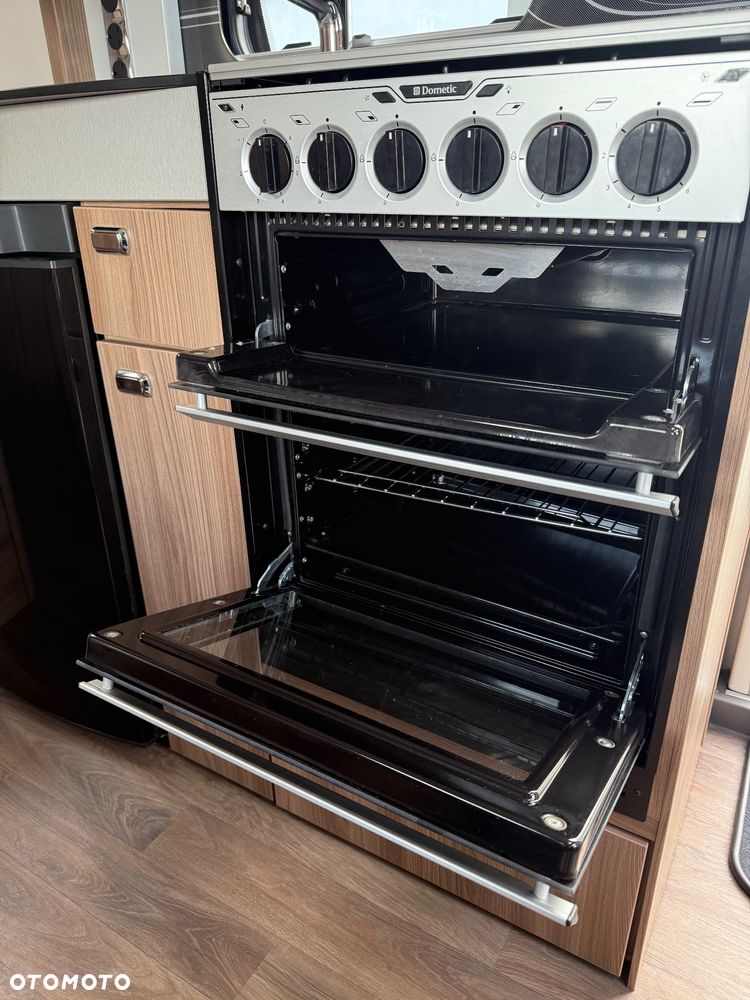 SWIFT Sterling Elite 630 - 17