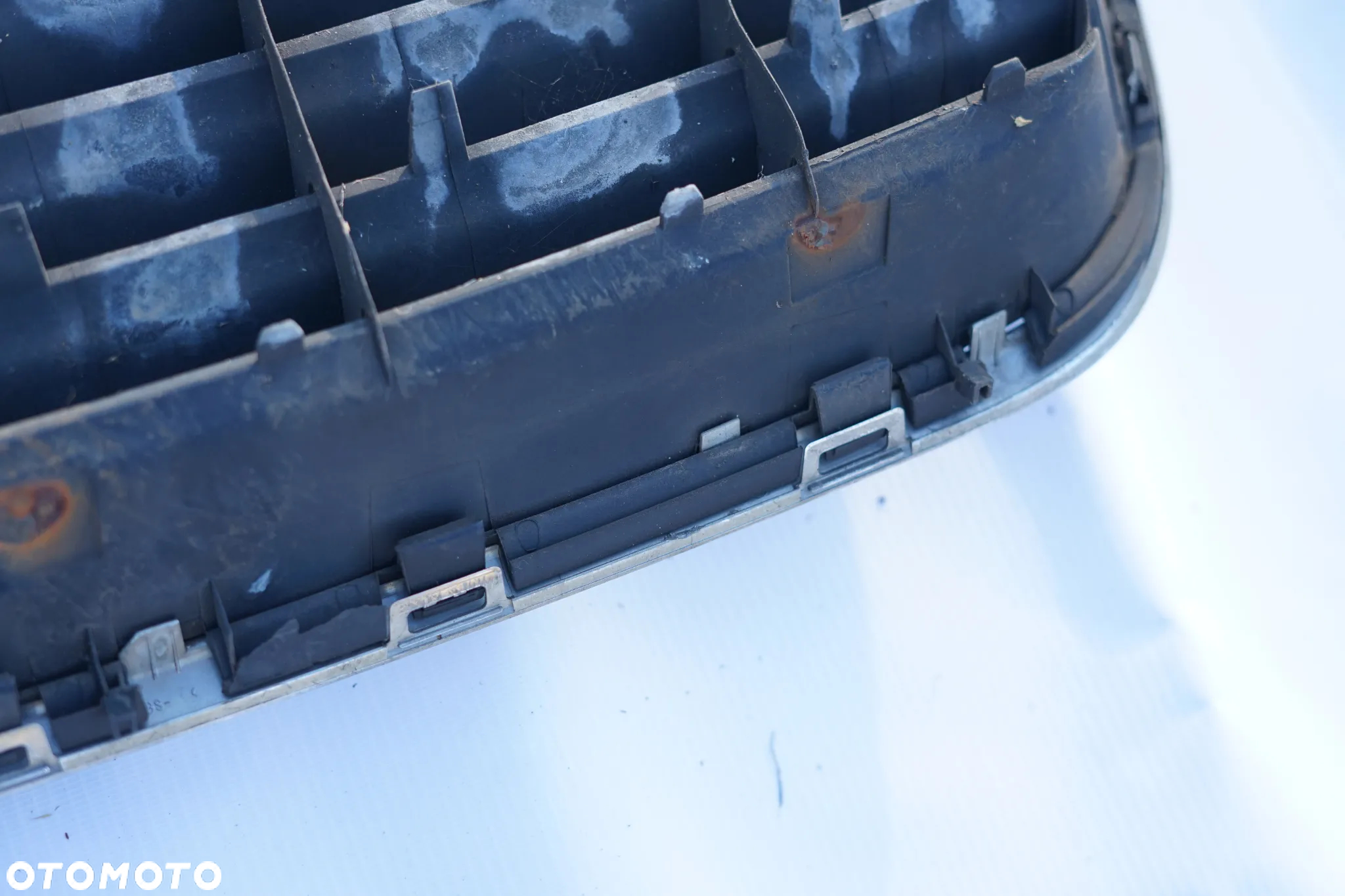 Grill atrapa chłodnicy VW Passat B5 FL 3B0853651L - 9