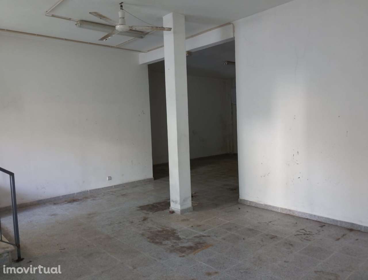 Loja de 82 m² no Linhó - com potencial para habitação - Grande imagem: 5/9