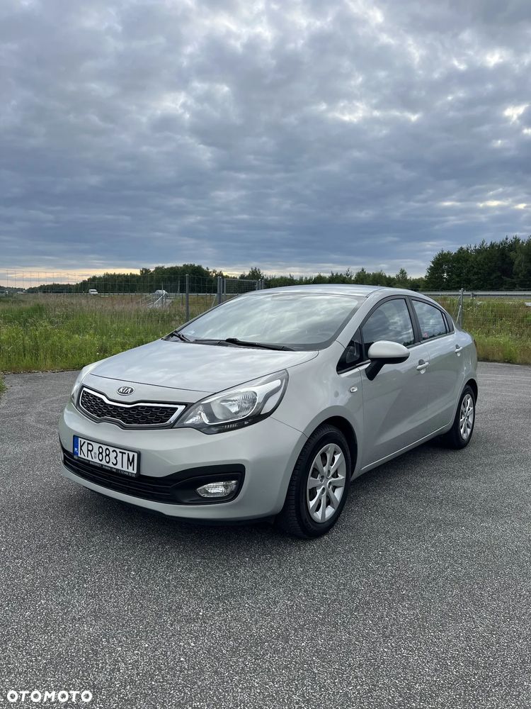 Kia Rio - 1