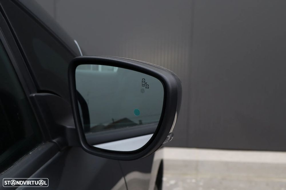 Nissan Leaf N-Connecta - 30