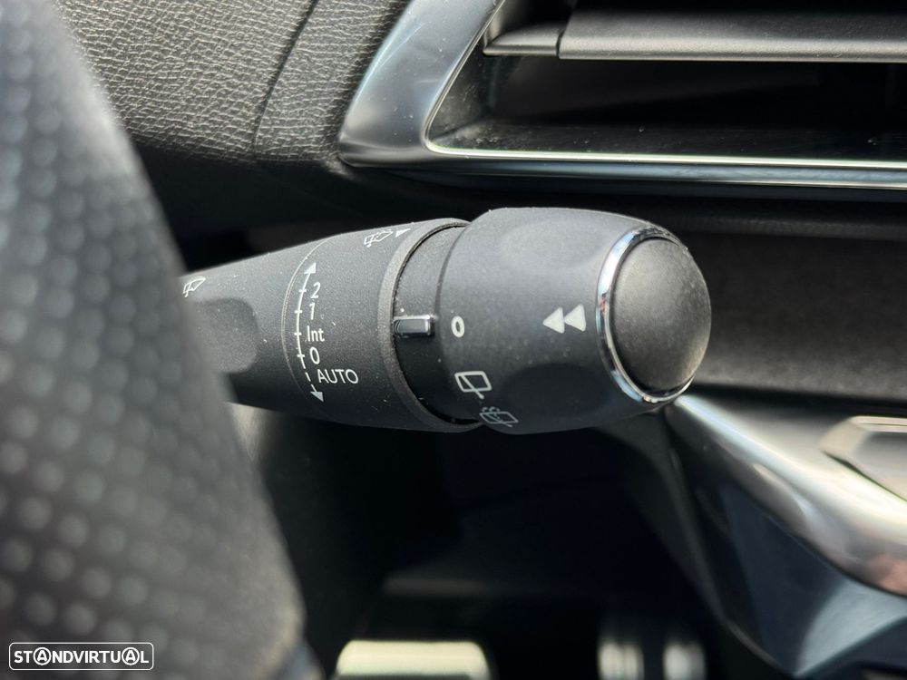 Peugeot 5008 1.5 BlueHDi GT EAT8 - 39