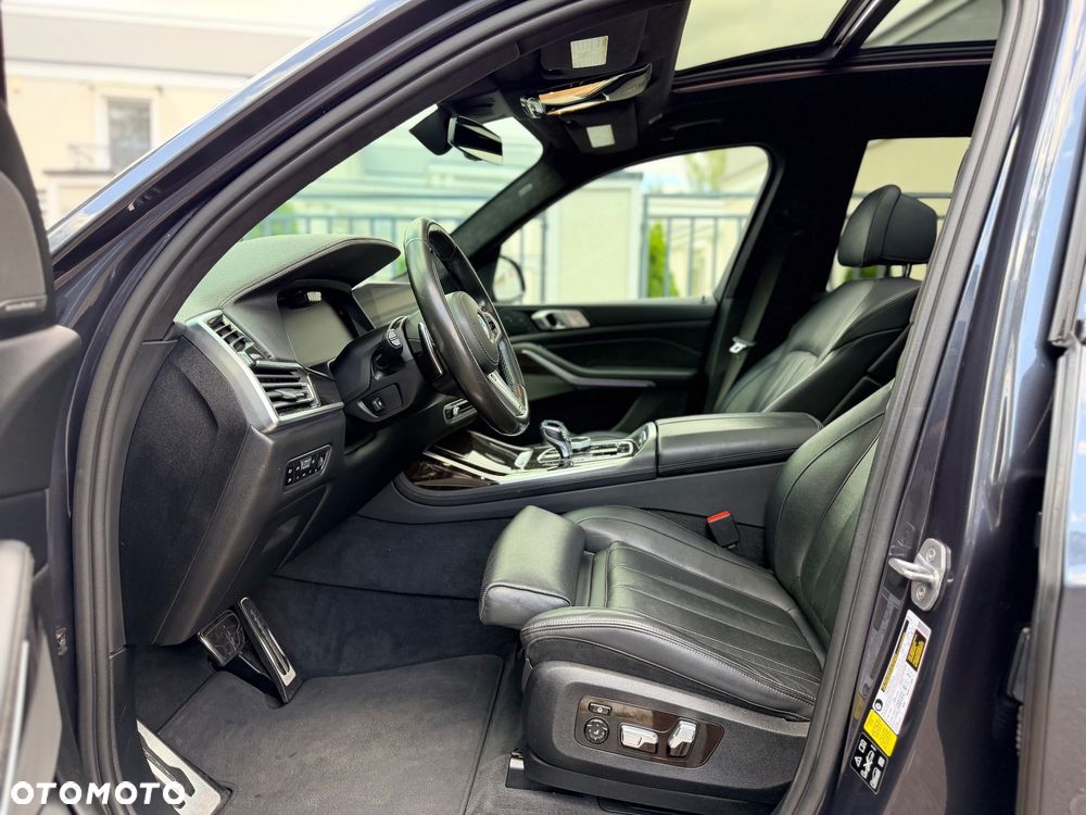 BMW X7 M50i sport - 14