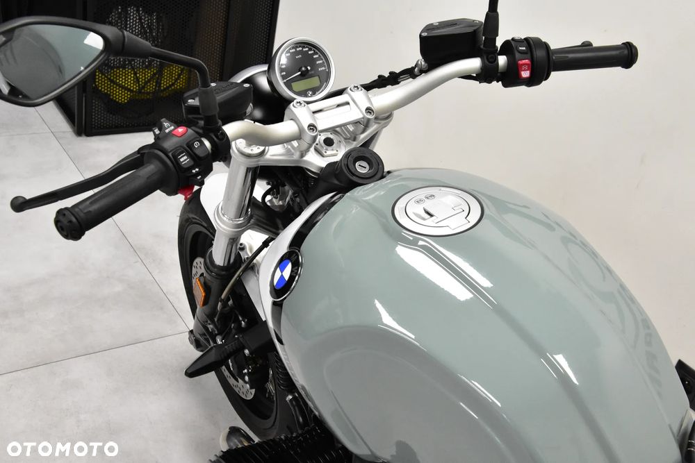 BMW R - 17