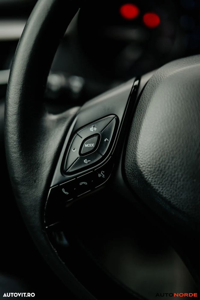 Toyota C-HR - 31