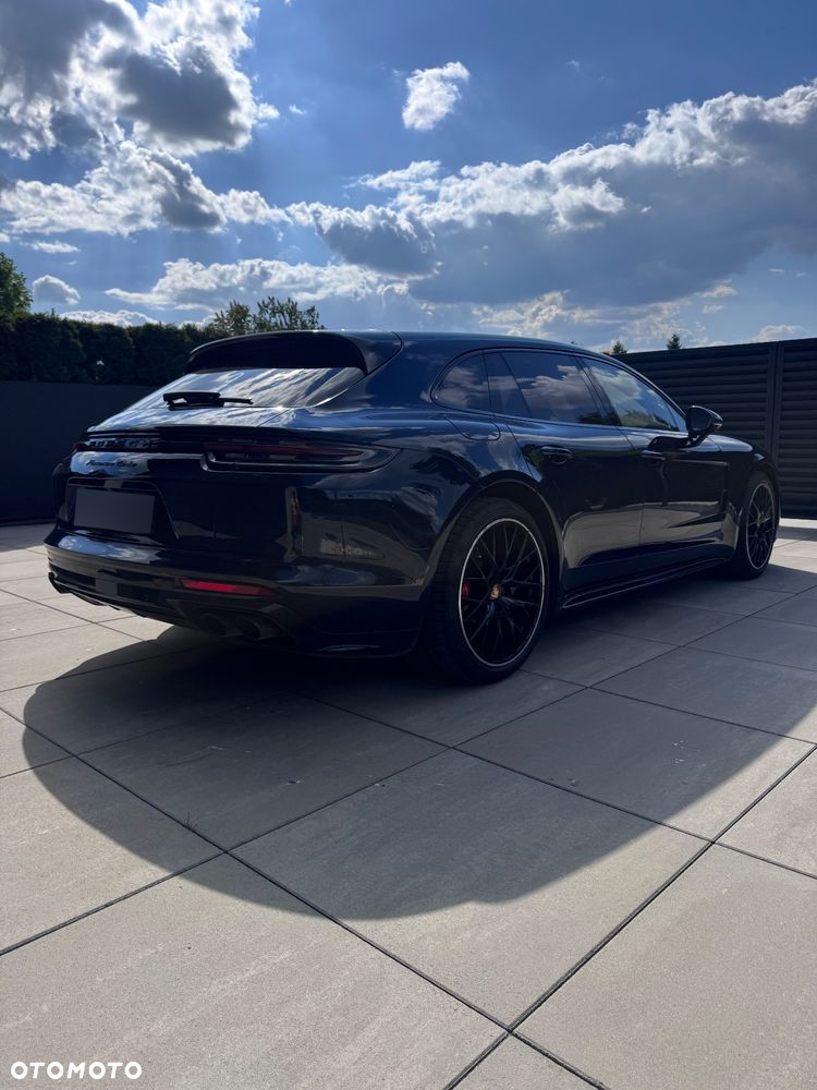 Porsche Panamera Turbo Sport Turismo - 6
