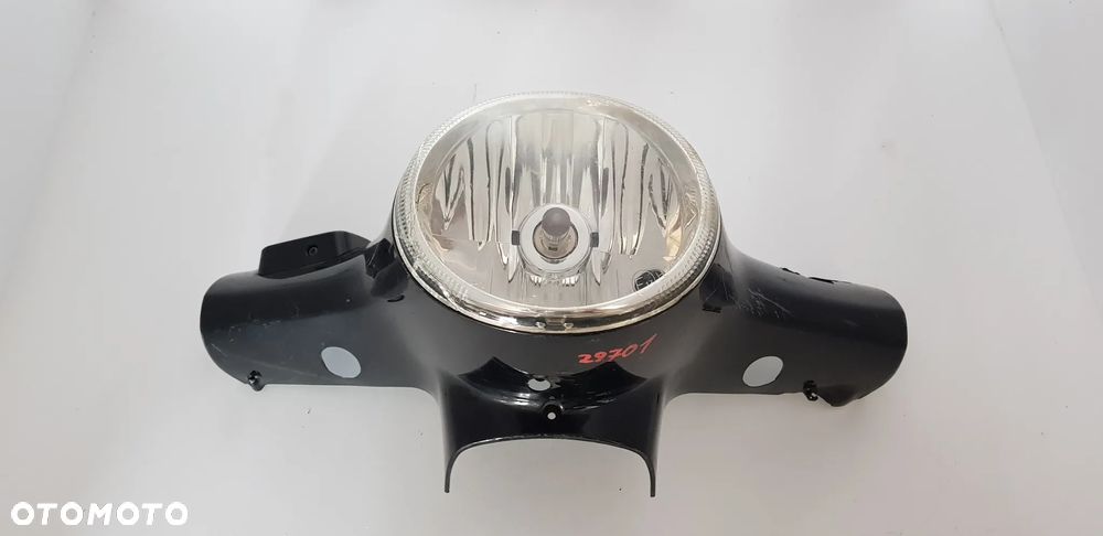 Piaggio Vespa GTS 125 Reflektor Przód Przedni Osłona - 1