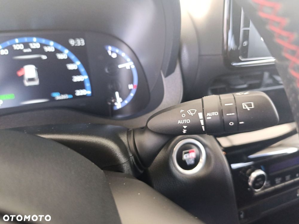 Toyota Yaris Cross Hybrid 1.5 GR Sport - 25