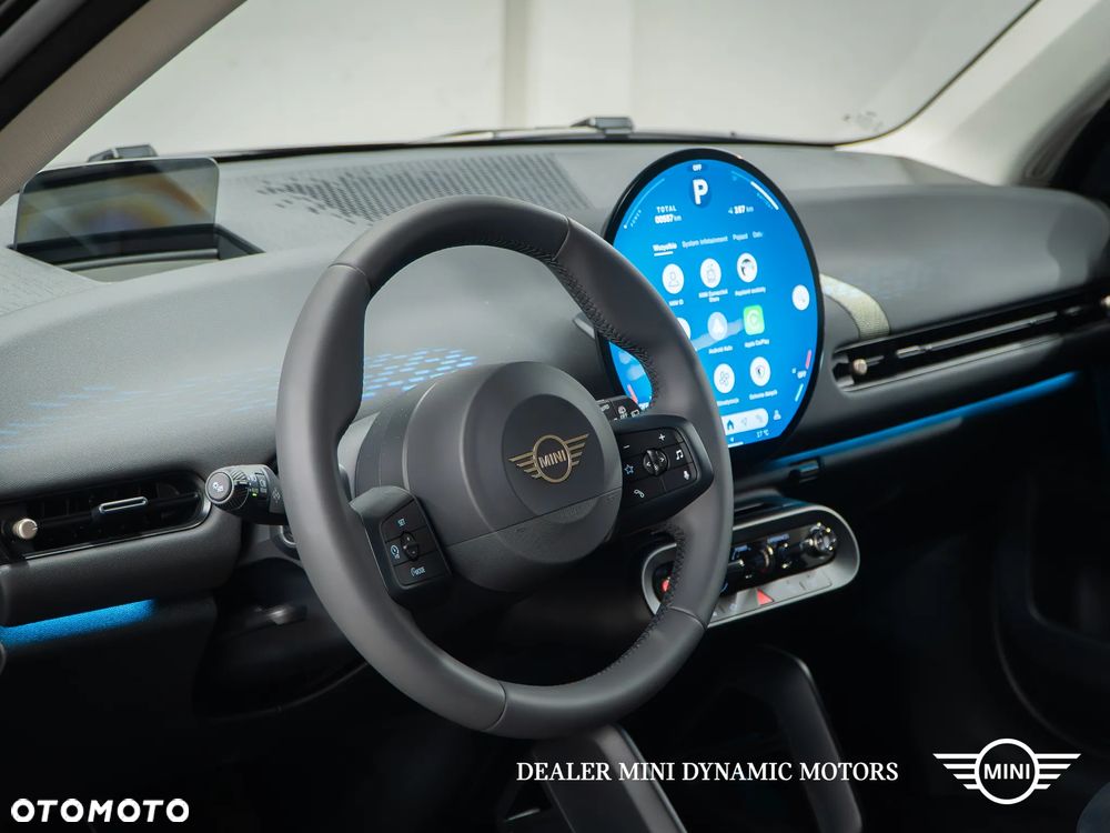 MINI Cooper E Essential Trim - 14
