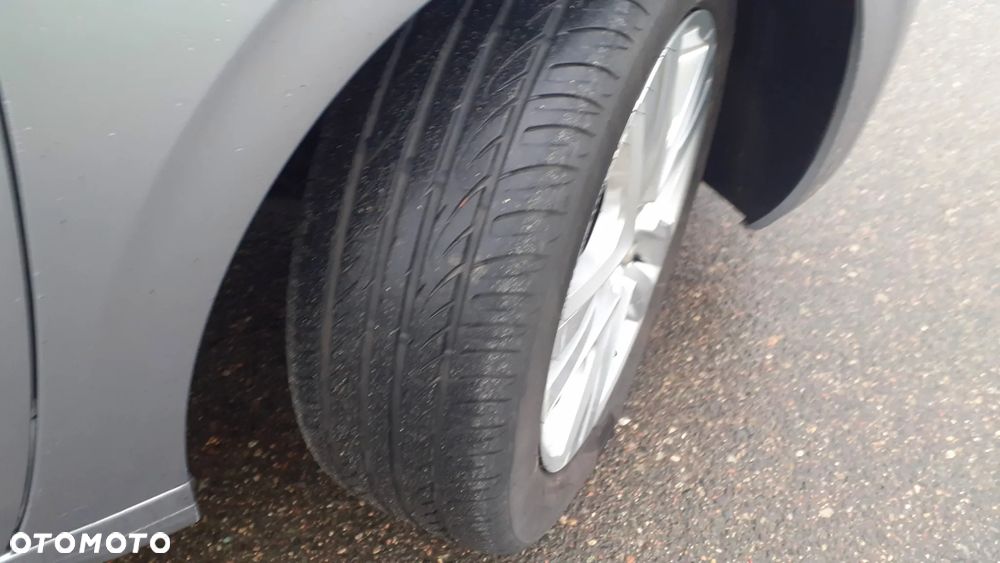 Peugeot 208 1.5 BlueHDi Allure S&S - 15