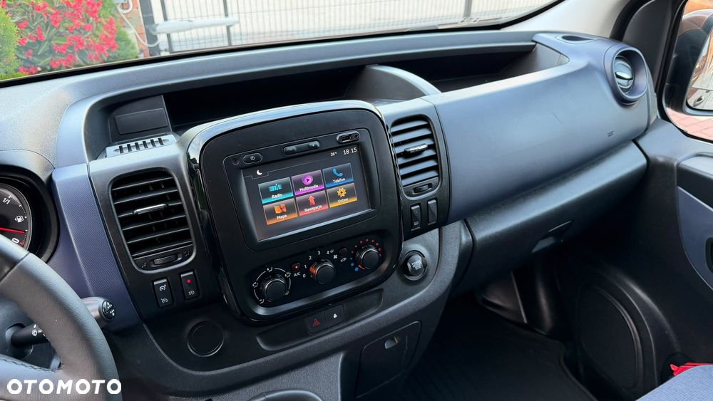 Opel Vivaro - 8