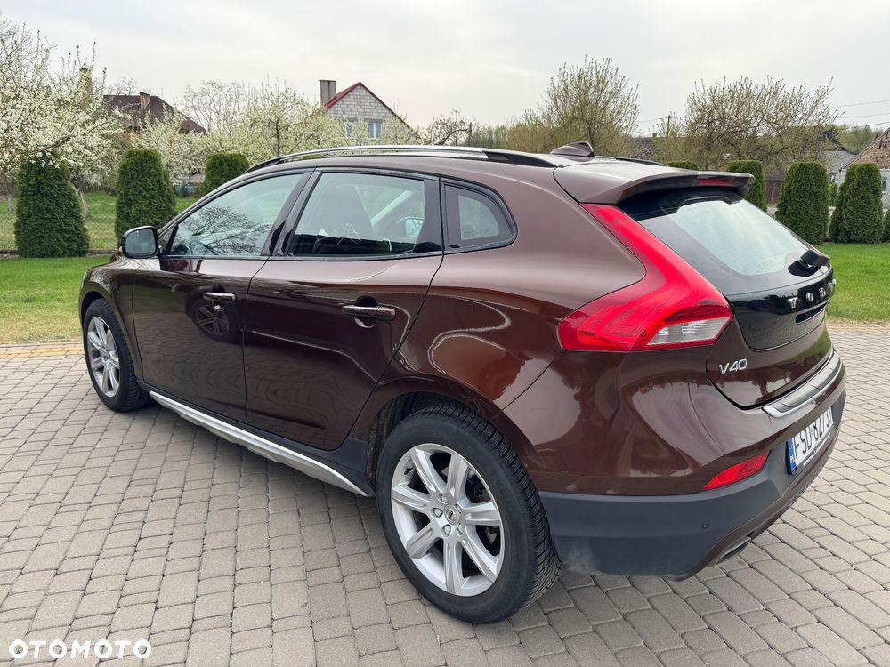 Volvo V40 Cross Country - 5
