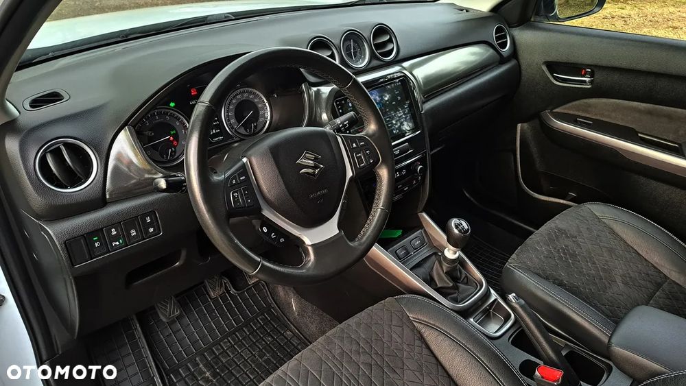 Suzuki Vitara 1.4 Boosterjet Hybrid Allgrip Comfort+ "SHINKAI" - 5
