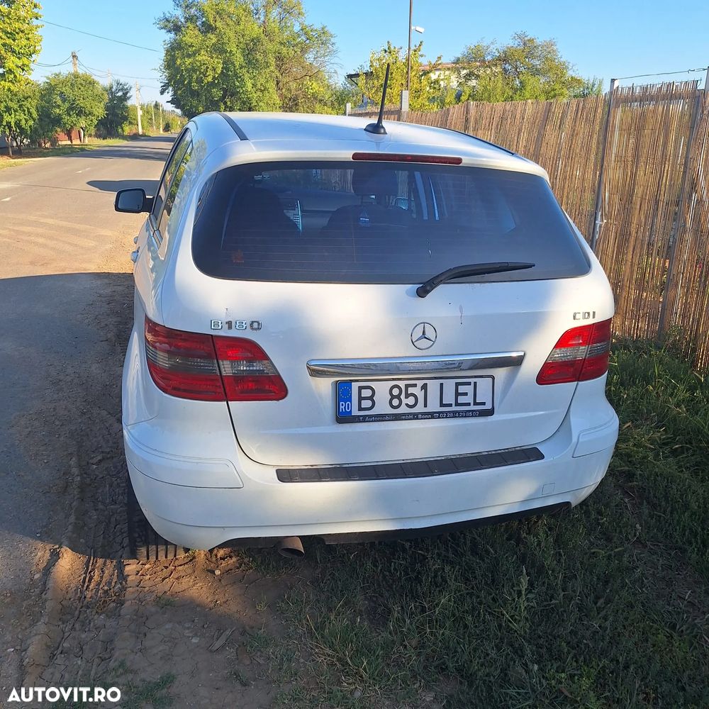 Mercedes-Benz B 180 CDI Autotronic - 5