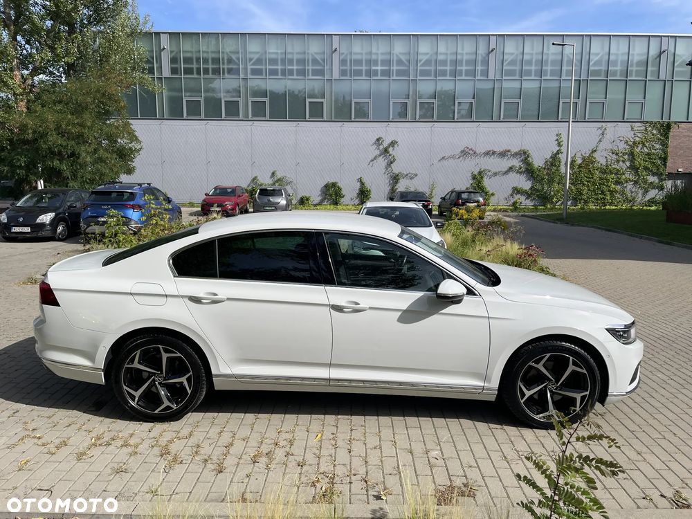 Volkswagen Passat 2.0 TSI Elegance DSG - 3