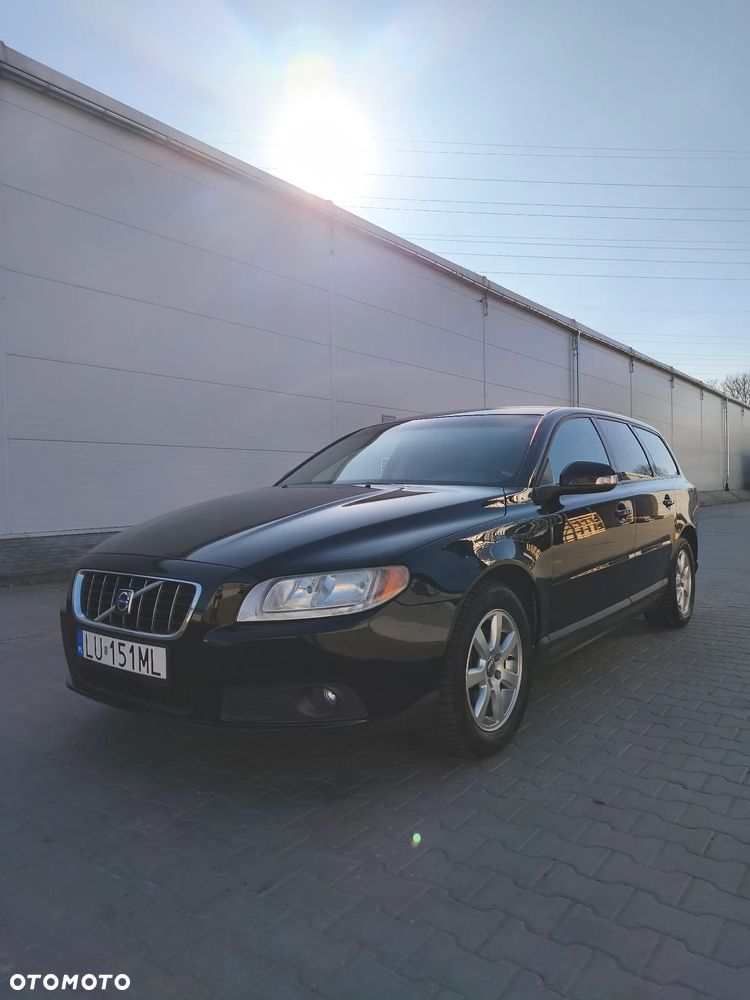 Volvo V70 2.0D Momentum - 4