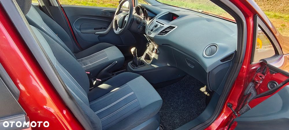 Ford Fiesta 1.4 TDCI Viva - 23