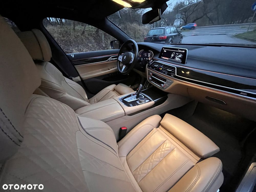 BMW Seria 7 740d xDrive - 18