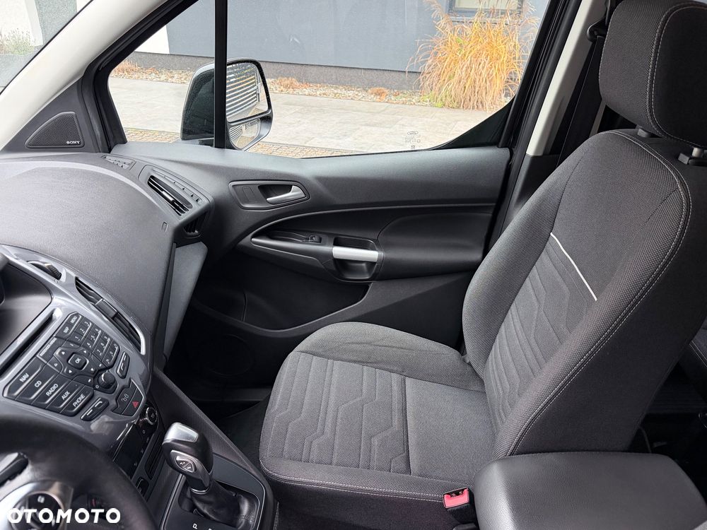 Ford Tourneo Connect 1.6 EcoBoost Titanium - 12