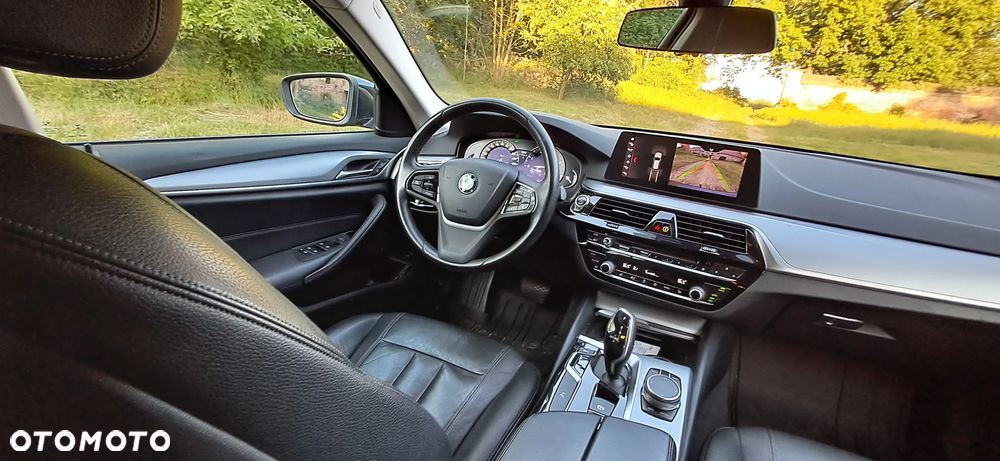 BMW Seria 5 520d Sport Line - 8