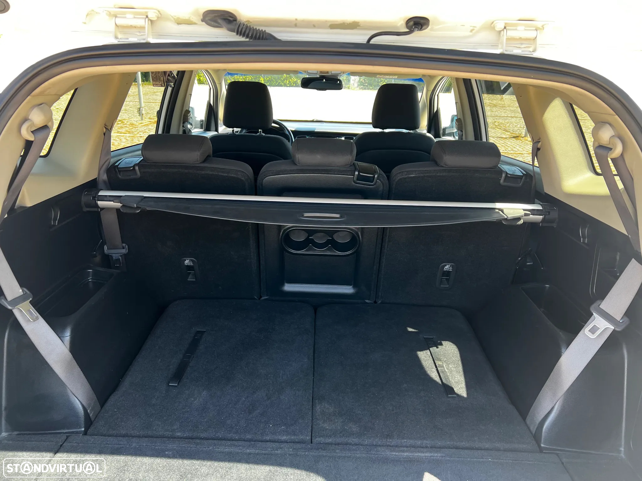 Kia Carens 1.7 CRDi ISG TX - 40