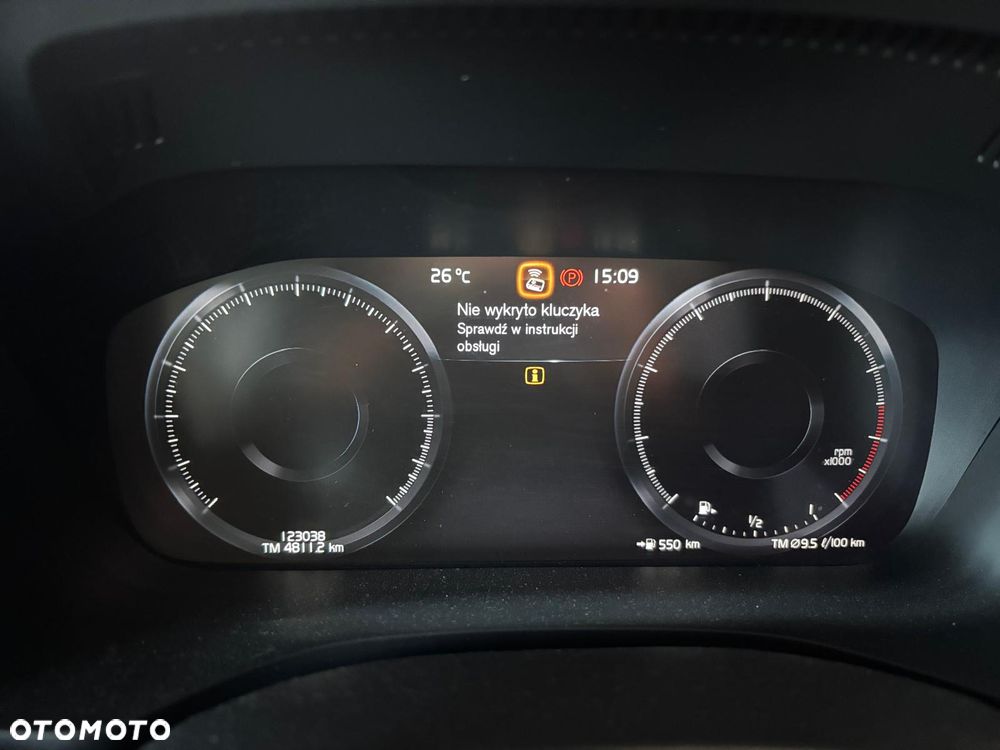 Volvo XC 60 B4 B Momentum Pro - 11