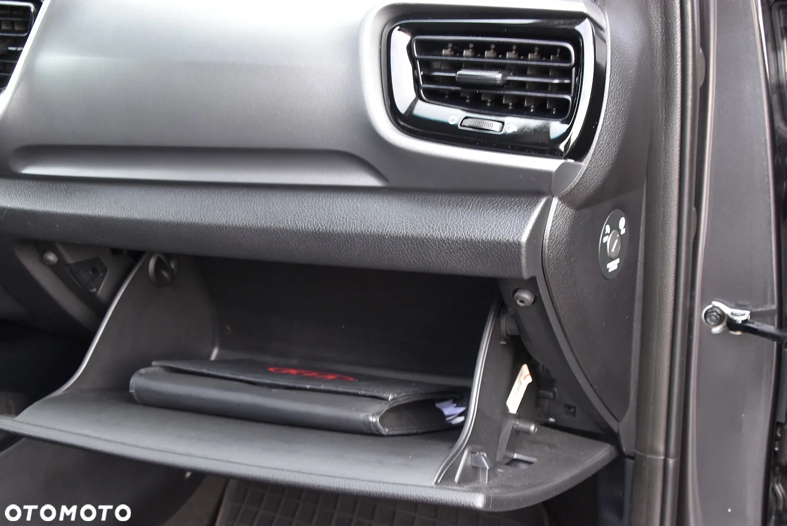 Kia Stonic - 40