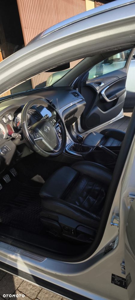 Opel Insignia - 11