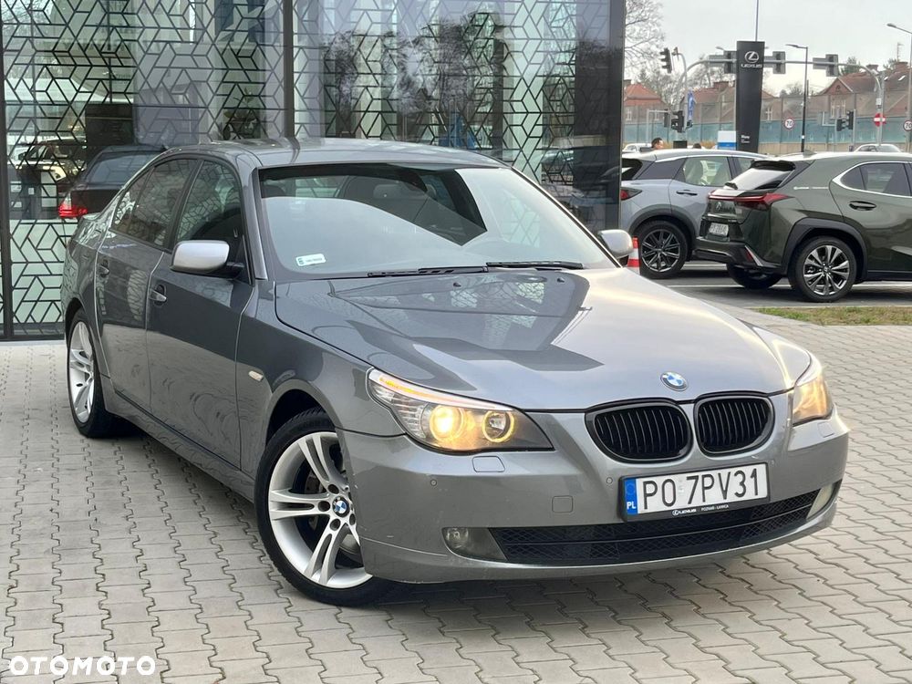 BMW Seria 5 540i - 1