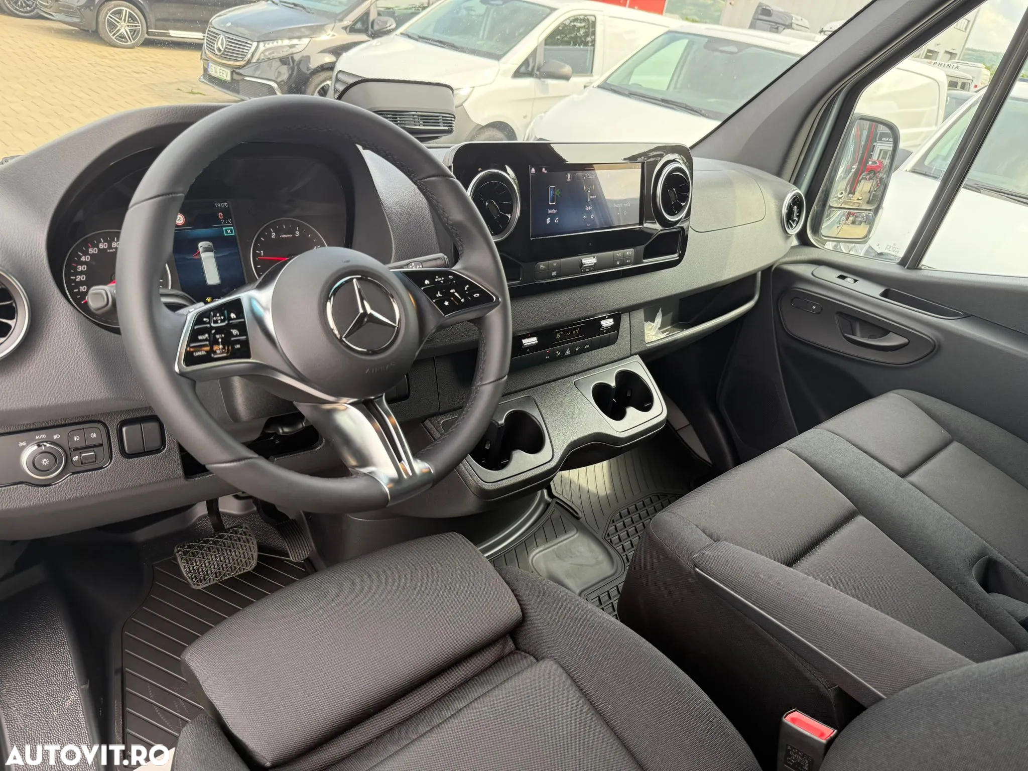 Mercedes-Benz Sprinter - 18