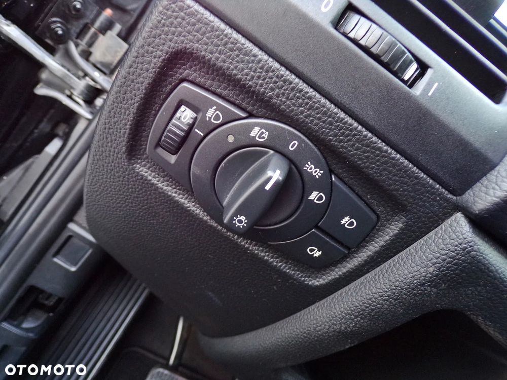 BMW Seria 1 - 19