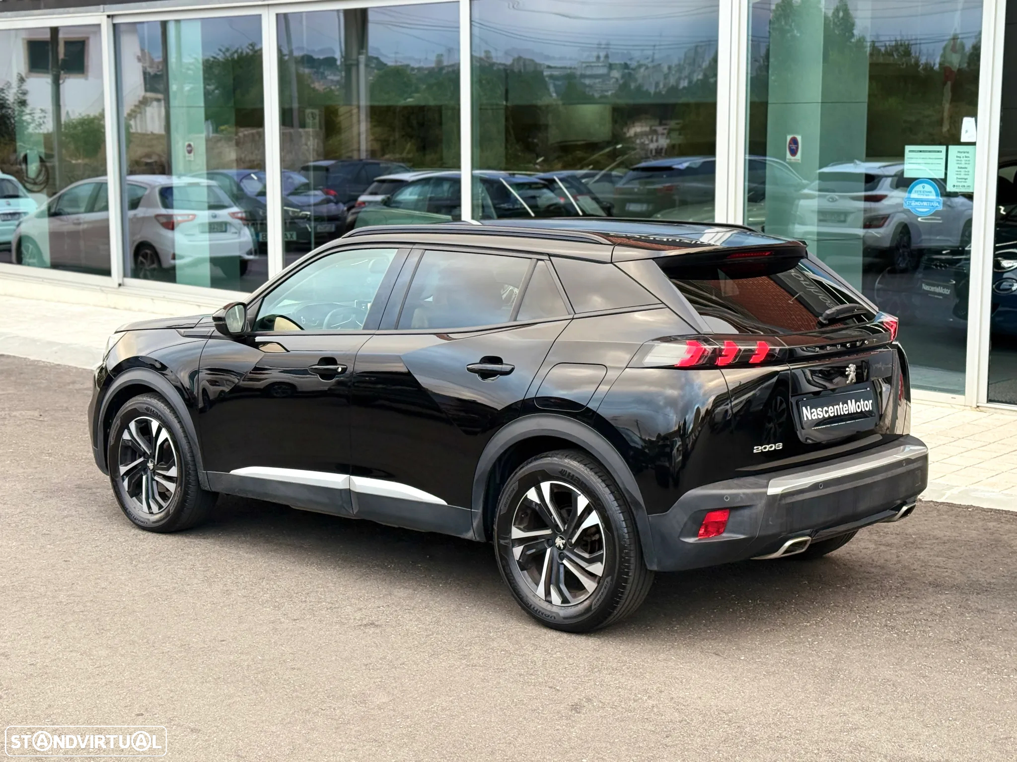 Peugeot 2008 PureTech 130 EAT8 Allure - 11