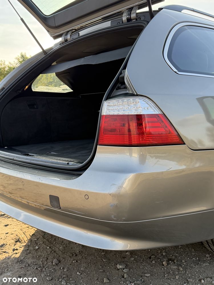 BMW Seria 5 520d Edition Sport - 11