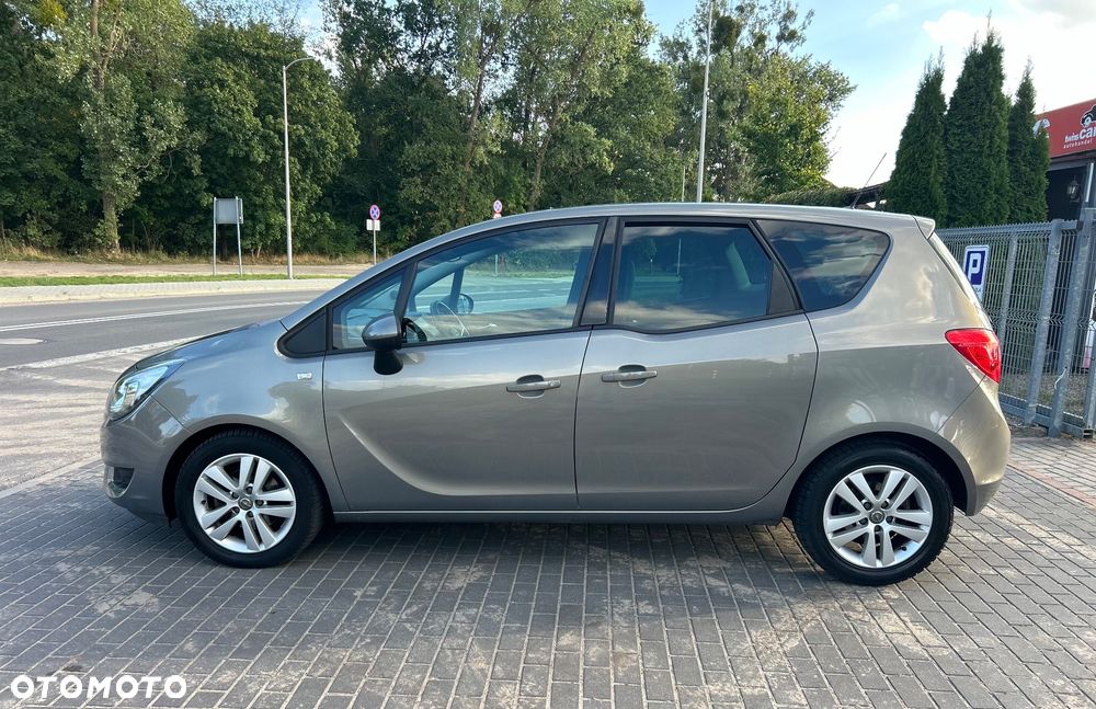 Opel Meriva - 12