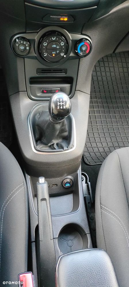 Ford Fiesta 1.0 SYNC Edition - 10