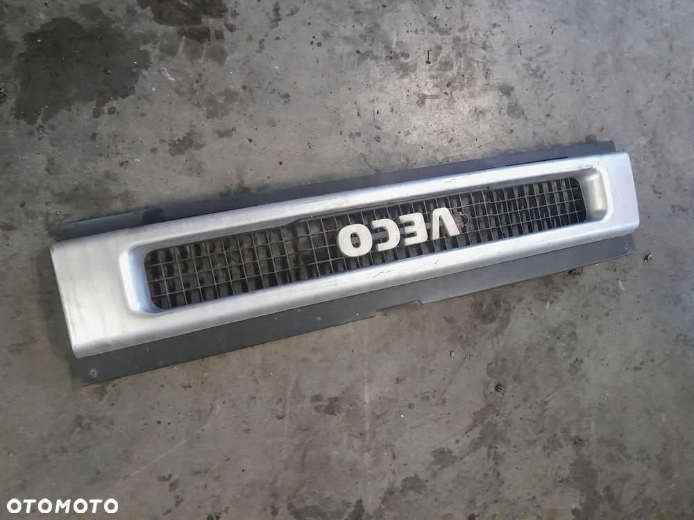 ATRAPA GRILL IVECO DAILY III HB 5D 99-06 - 1