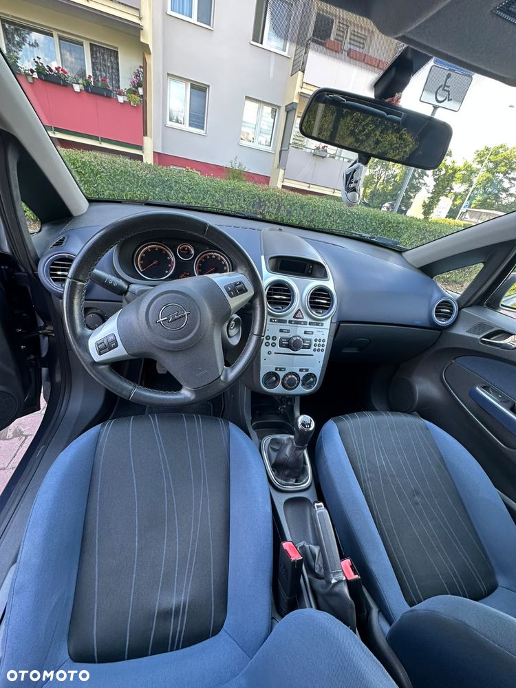 Opel Corsa 1.2 16V - 9