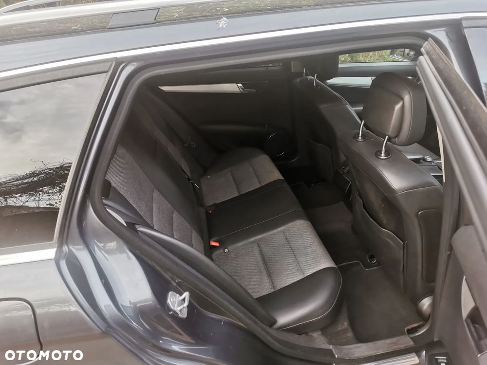 Mercedes-Benz Klasa C 200 CDI DPF BlueEFFICIENCY - 11
