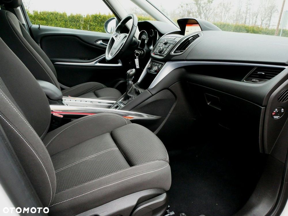 Opel Zafira - 18