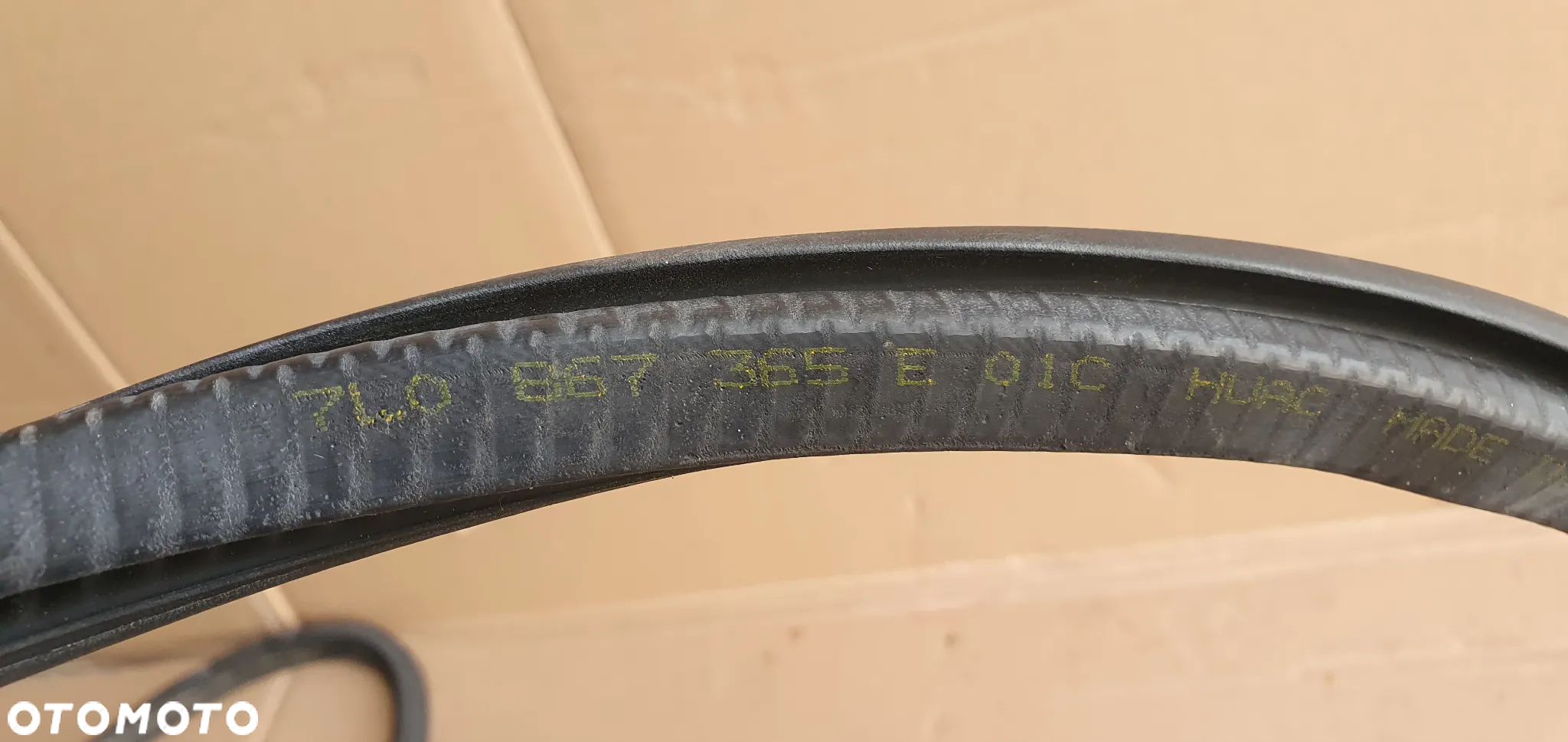 Uszczelka drzwi prawy przód przednia VW Touareg 7L0867365E - 5