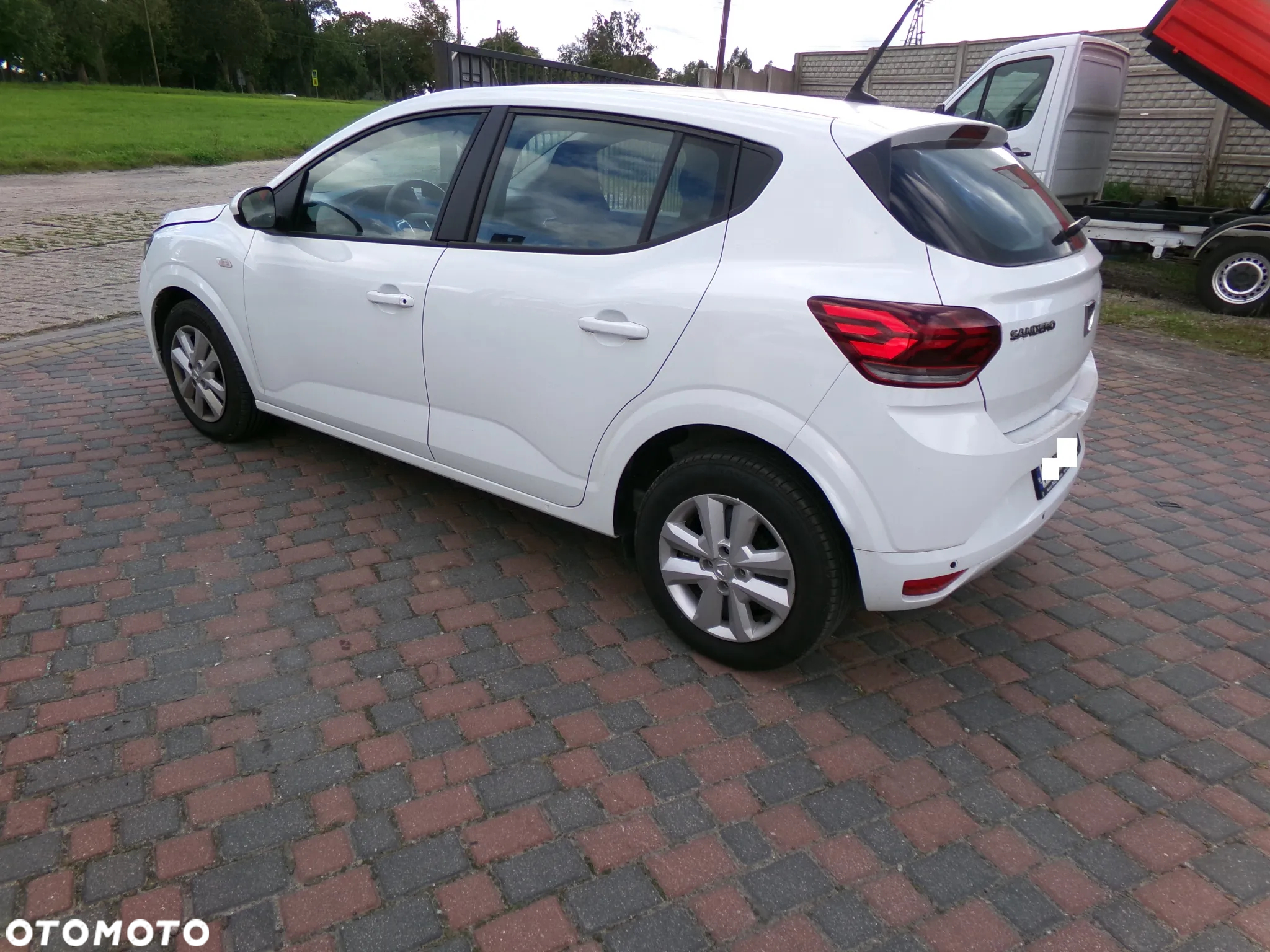 Dacia Sandero - 6