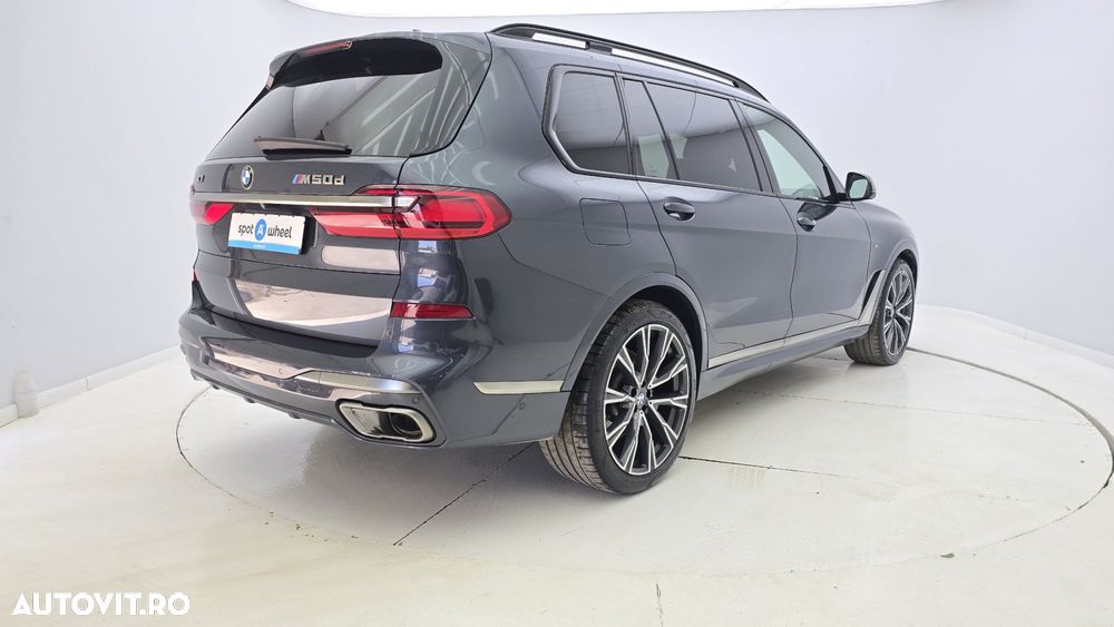 BMW X7 M50d - 7