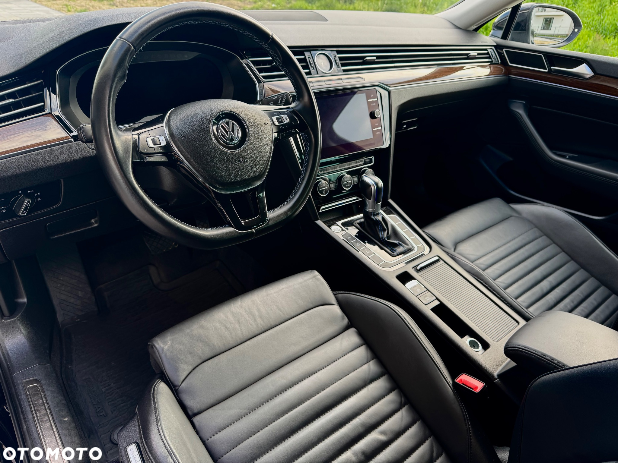 Volkswagen Passat - 16