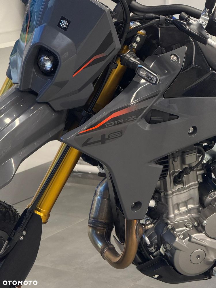 Suzuki DR-Z - 5